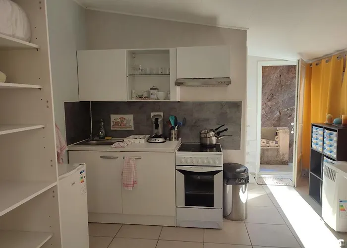 Rose Corse * Santa-Maria-Figaniella